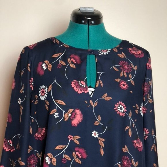 Cupcakes & Cashmere Navy Blue Floral Shift Dress - Picture 4 of 10